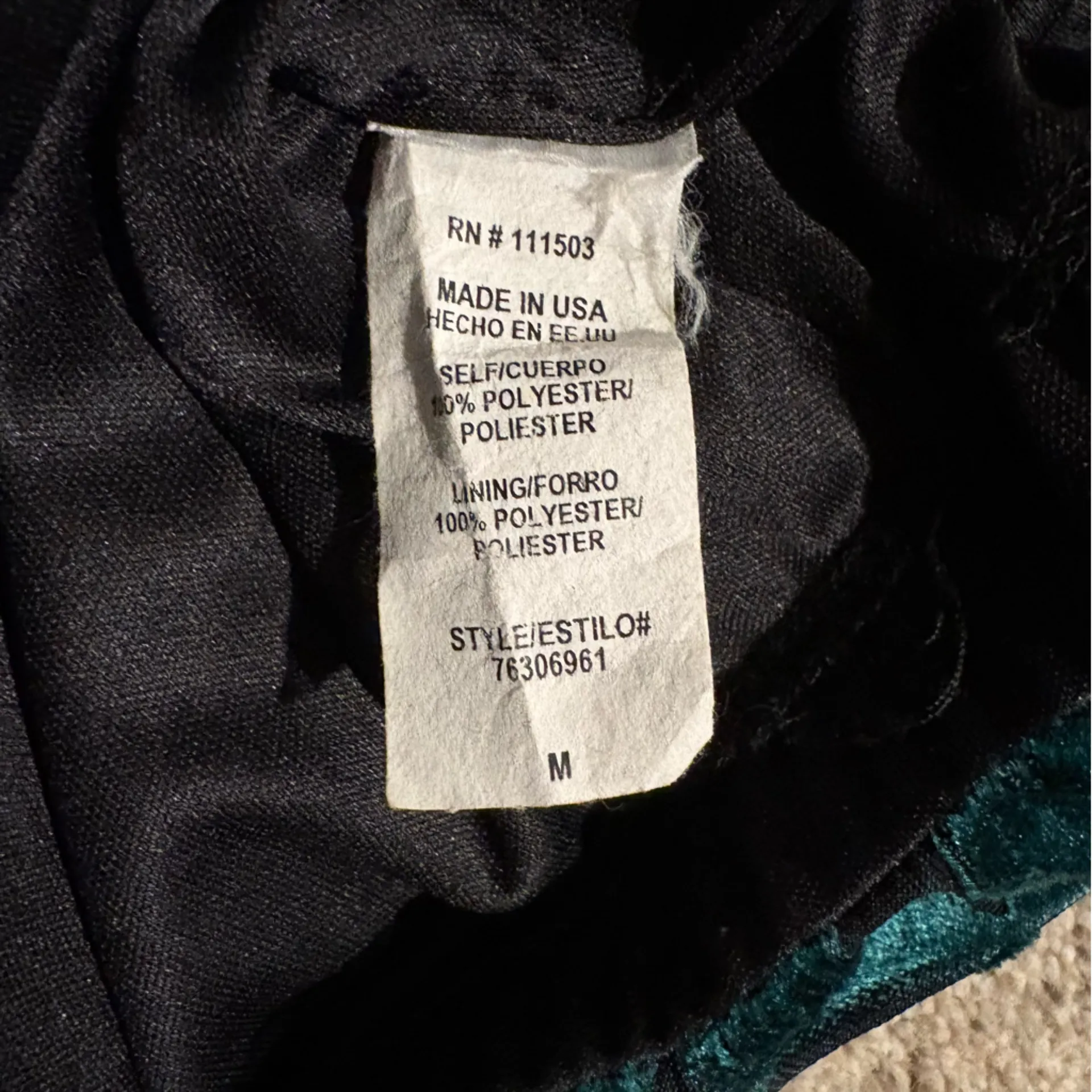 Lily White Velvet Pencil Skirt | Size: Medium - Image 4