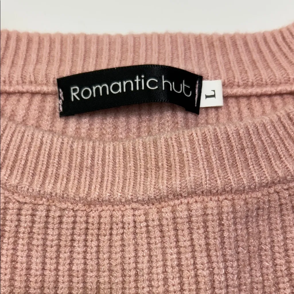 Commonwealth Pink Sweater with Pearl Accents Size L - Image 4