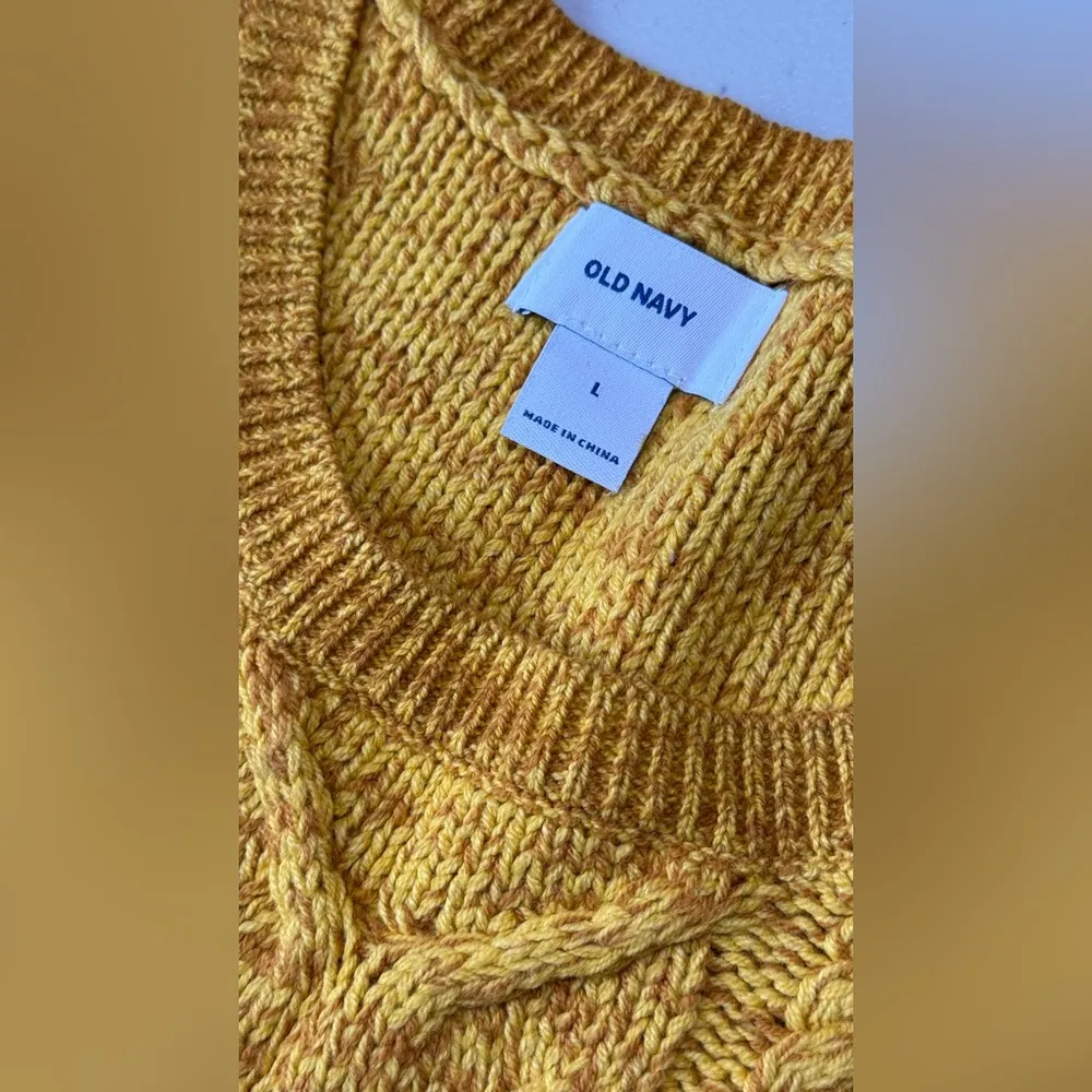 WoMen's mustard yellow Cable Knit Sweater - Image 4