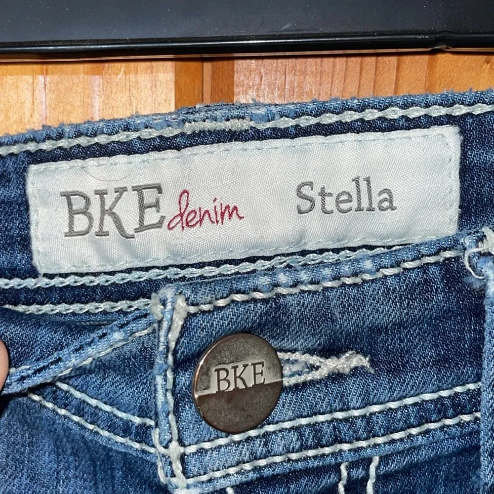 BKE denim Stella distressed jeans bootcut size 26x31 1/2 lighter western country - Image 6