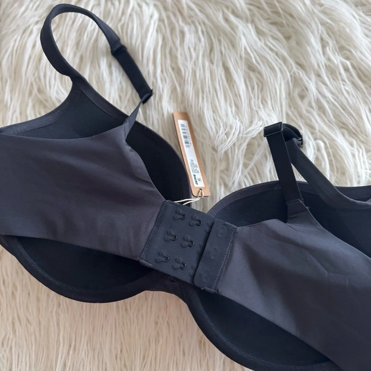 Skims Ultimate Push up Plunge Bra Onyx Size 36DD - Image 6