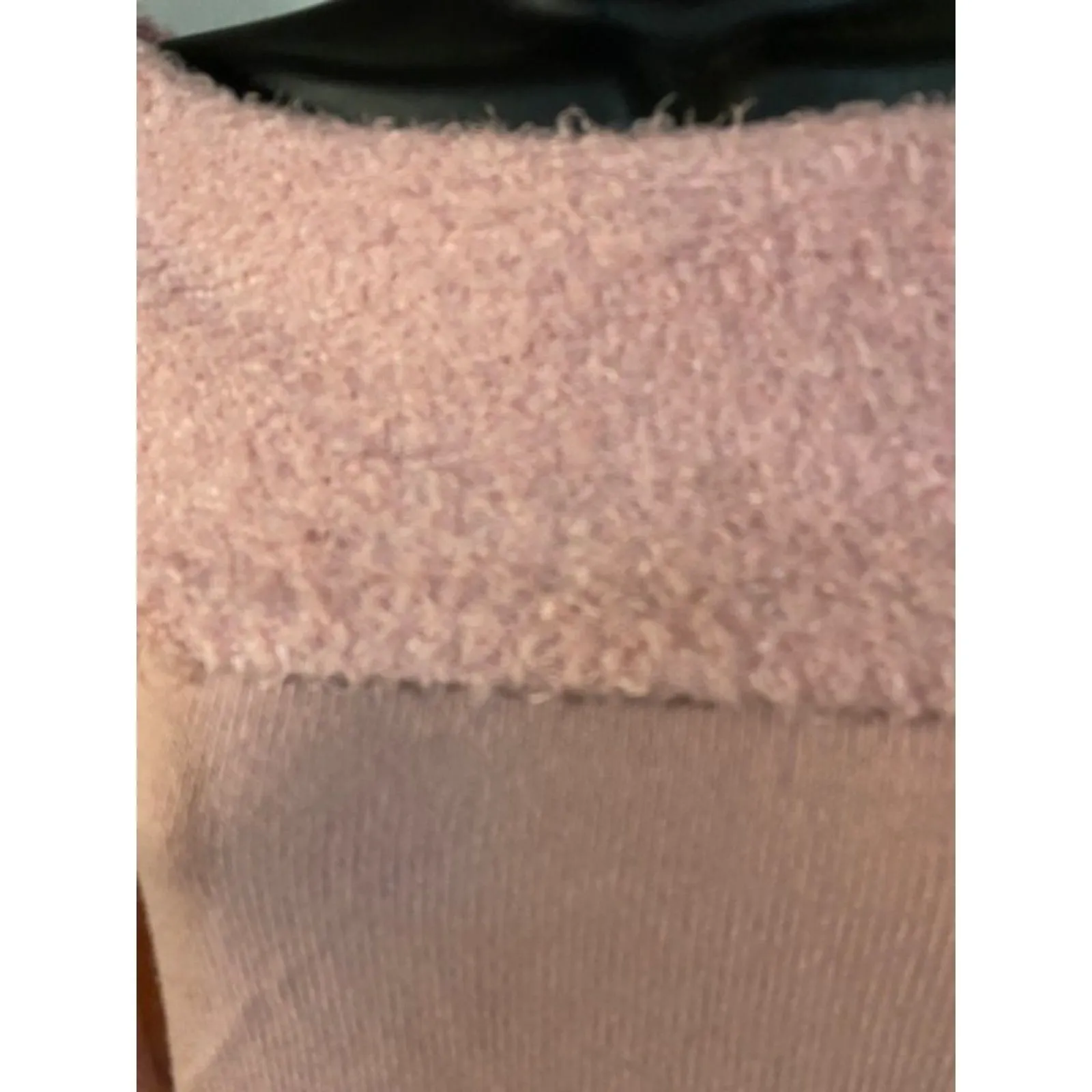 Derek Heart Pink sweater M - Image 2