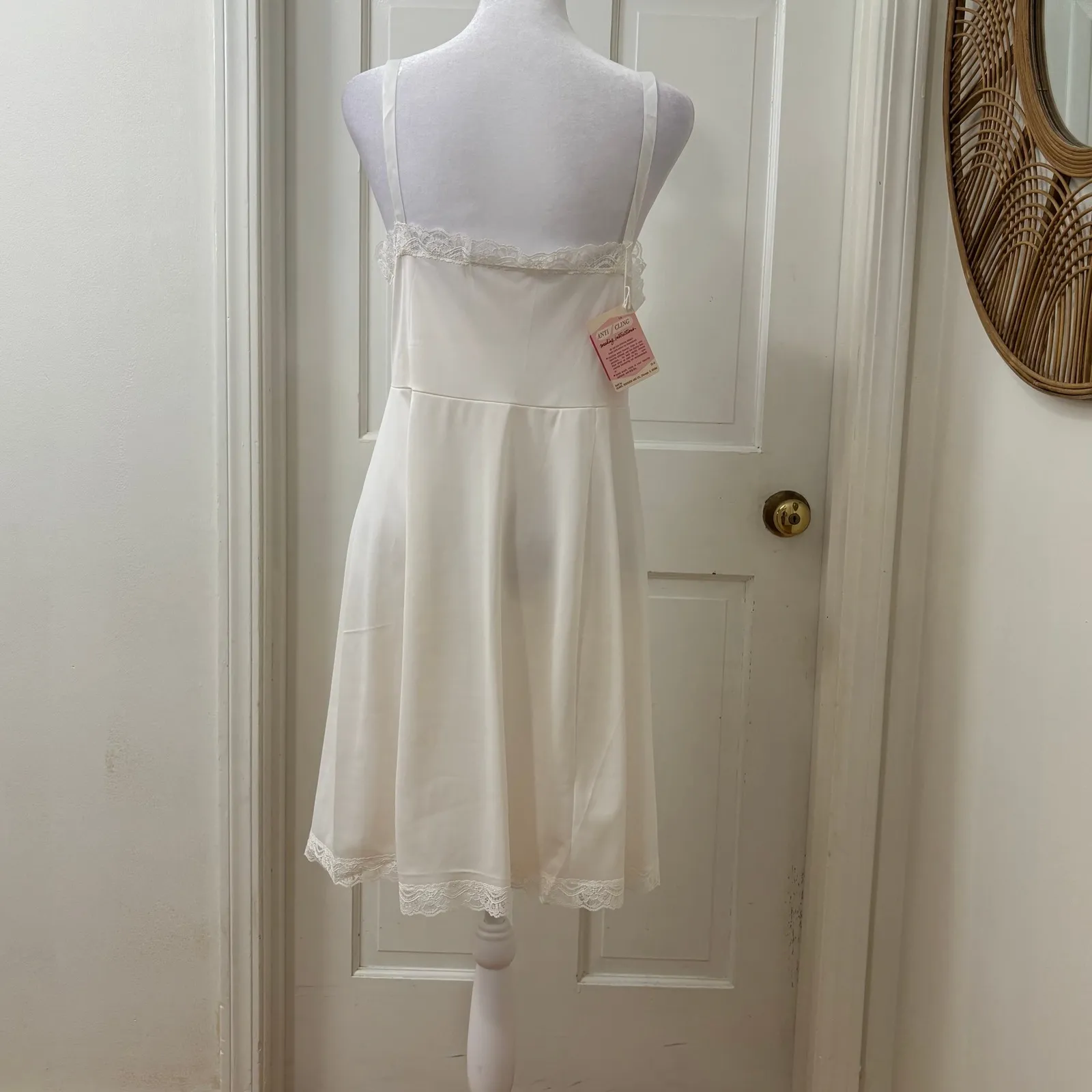 Vtg Sears Embroidered Slip Dress Coquette Y2K Cottagecore Ivory Lace Trim 38 NWT White Size M - Image 2
