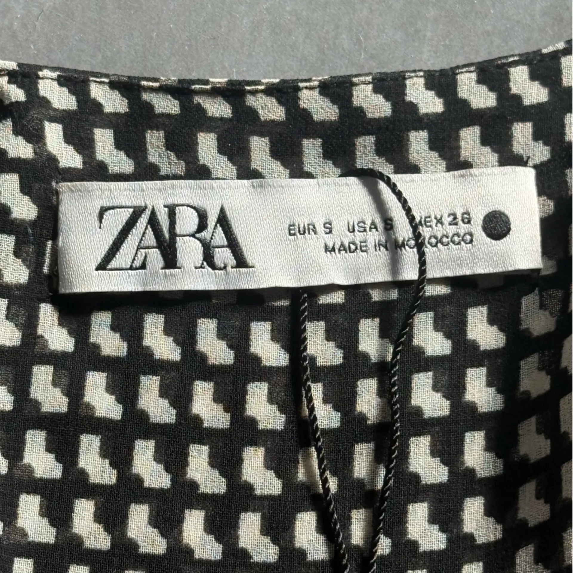 Zara Black and White Ruched Mini Dress - Image 3