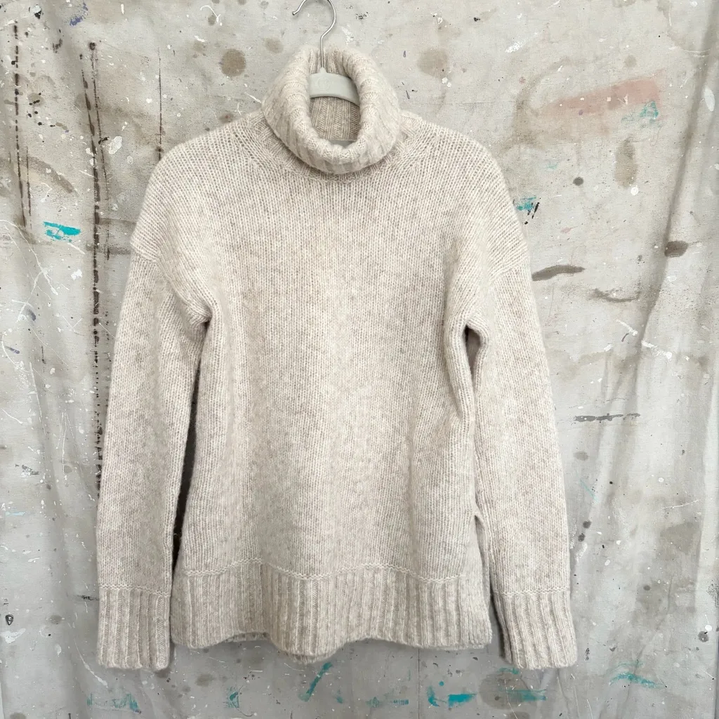 Everlane the Cloud Turtleneck Sweater in Heather Ivory - Image 3
