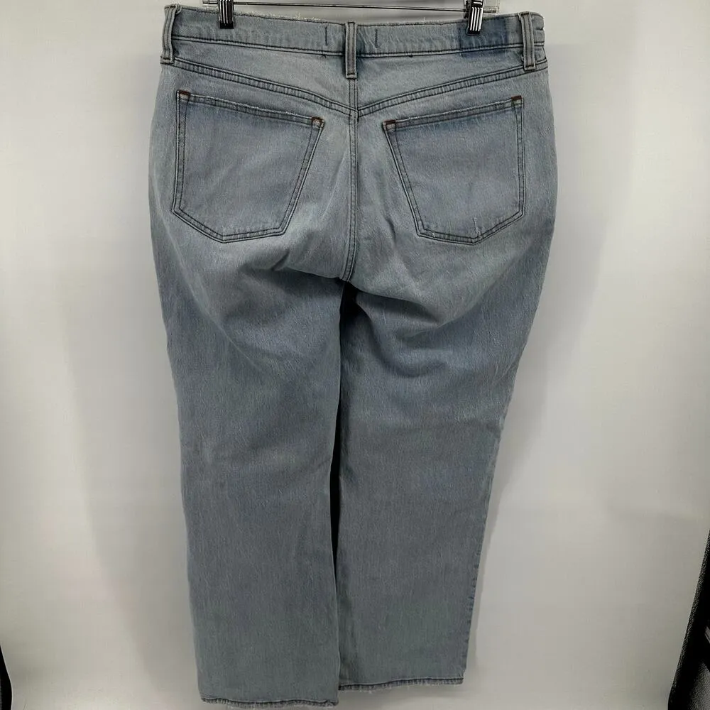 Abercrombie & Fitch The 90s Baggy Low Rise Jeans Button Light Wash Blue 31/12 - Image 4