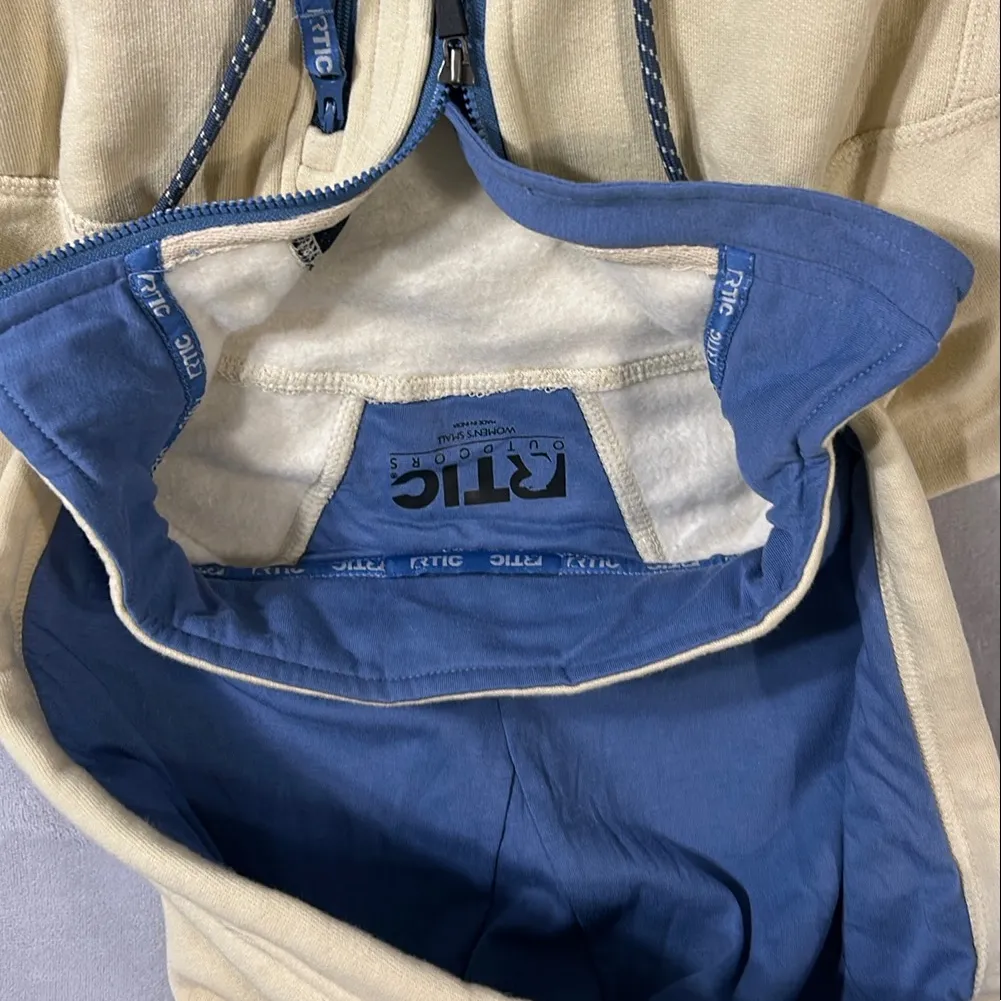 RTIC Cream and Blue Water Repellant Full Zip - Image 6