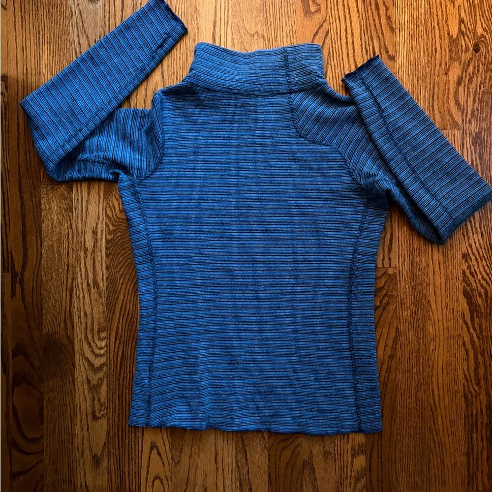 Mountain Hardwear Serrana Women’s Wool Blend Blue Striped Mock Neck Sweater - S - Image 3