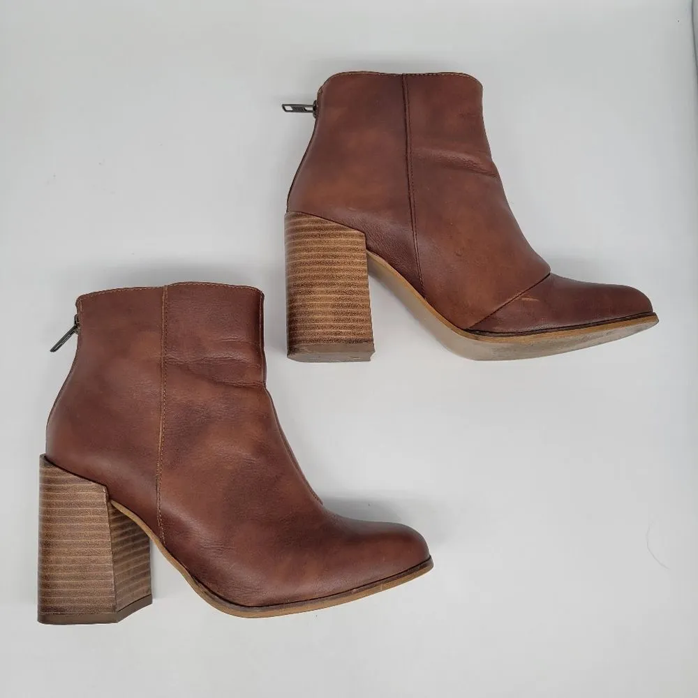 Alex + Alex Leather Ankle Boots‎ Size 5 - Image 5