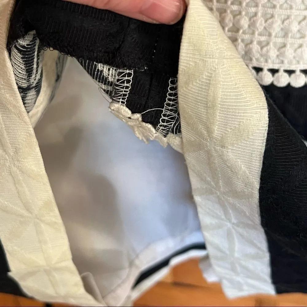 Just Taylor Black and White Striped Body Con dress size 6 - Image 5