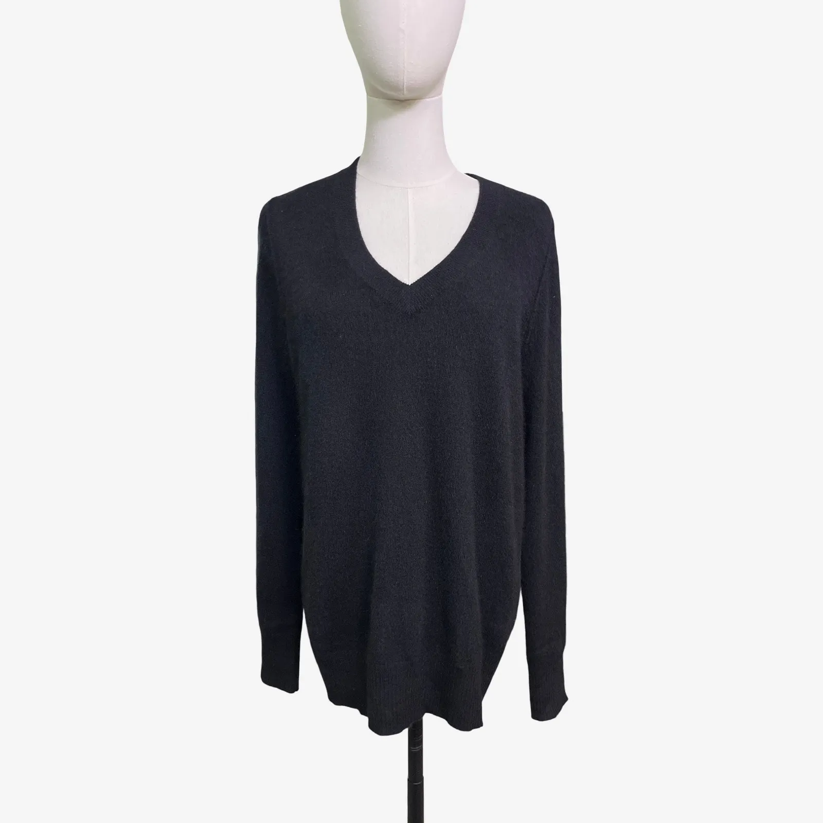 Aqua Cashmere 100 Percent Cashmere V Neck Black Sweater Women’s Size Large L - Image 3