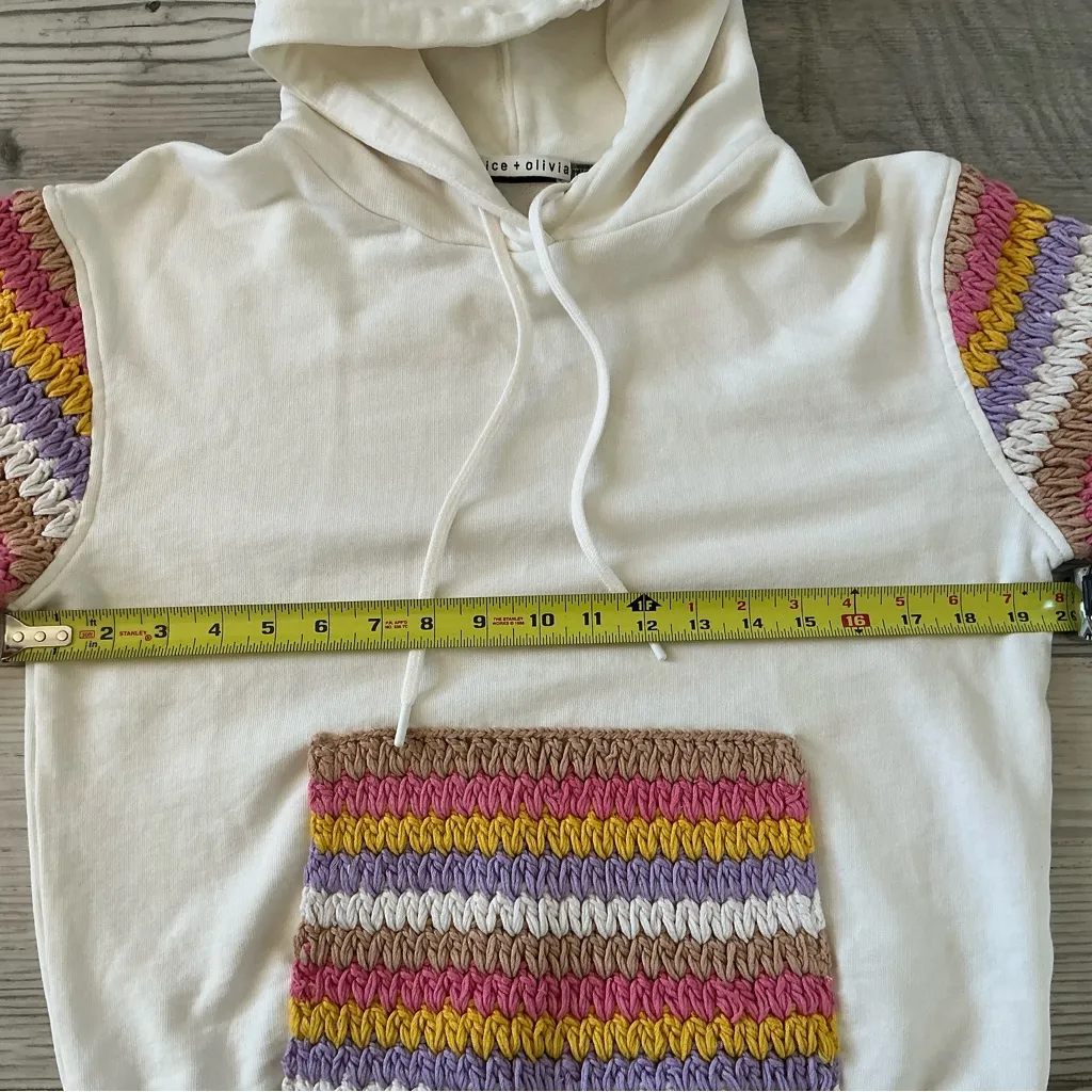Alice + Olivia Nisa crochet sleeve pocket hoodie sweatshirt Sz XS off white - Image 9