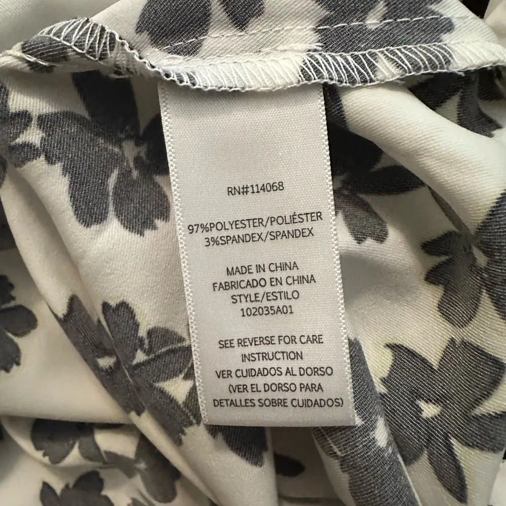 NWT Love, Whit by Whitney Port Floral Wrap Midi Dress Size S Black - Image 7