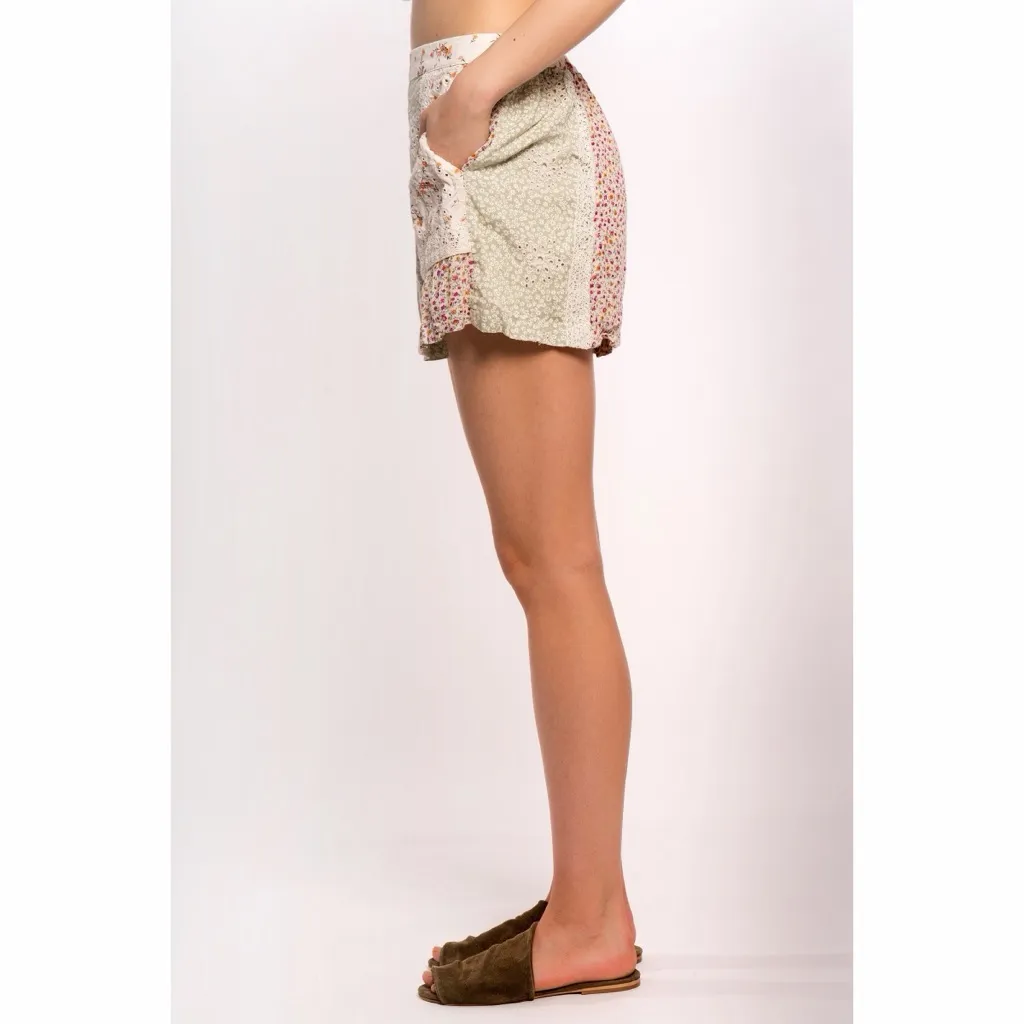 American Eagle  Patchwork Floral Shorts - Image 3