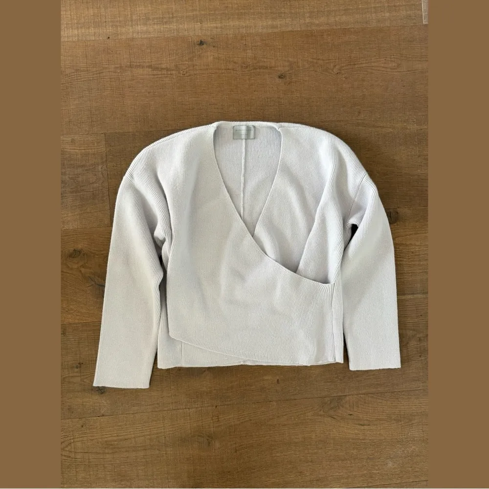 modern citizen anika crossover faux wrap ribbed pullover sweater - Image 2