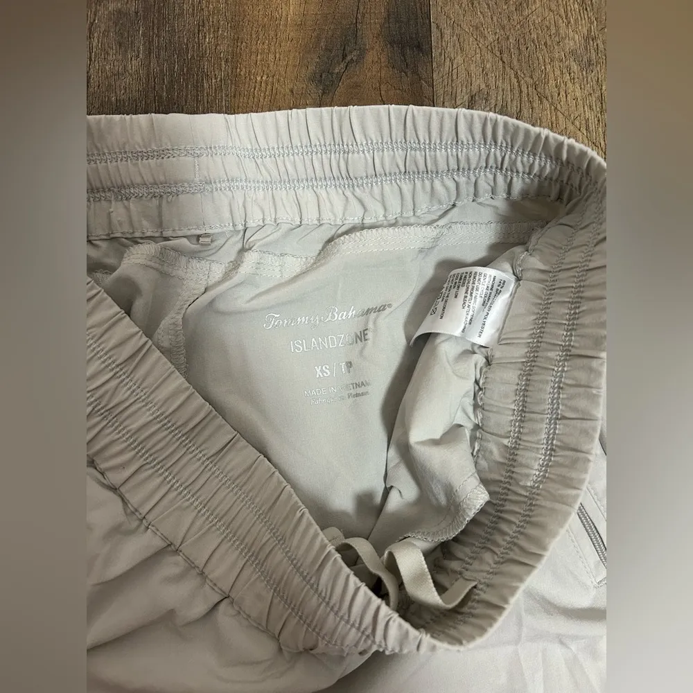 Tommy Bahama Women's Classic White Joggers - Image 5