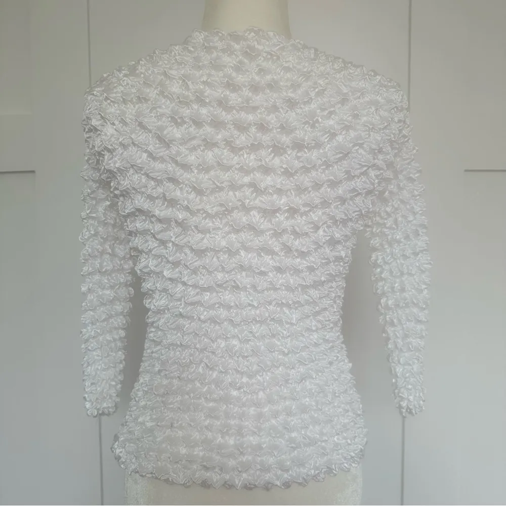 90s Vintage Y2k Bubble Popcorn White Long Sleeve Top - Image 4