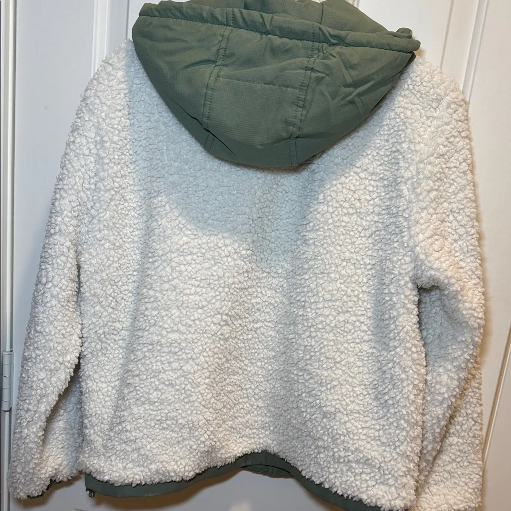 NWT Billabong Sherpa Jacket - Image 7