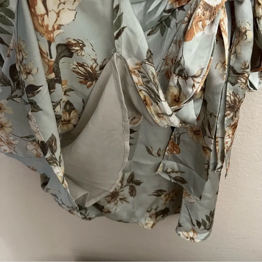 Dress Forum Satin Floral Tulip Wrap Dress Size: S‎ - Image 9