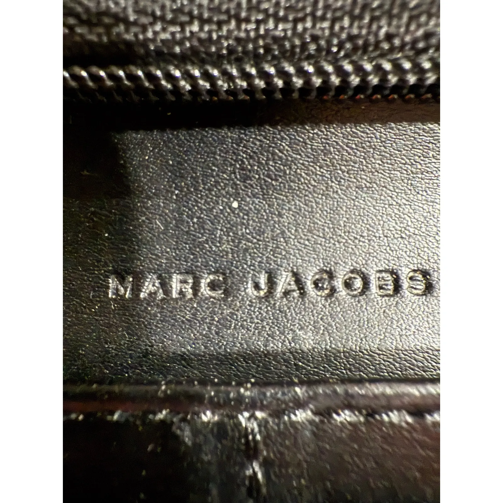 Marc Jacobs Beige Leather Wallet Snap Closure Card Holder Zip Pocket - Image 5