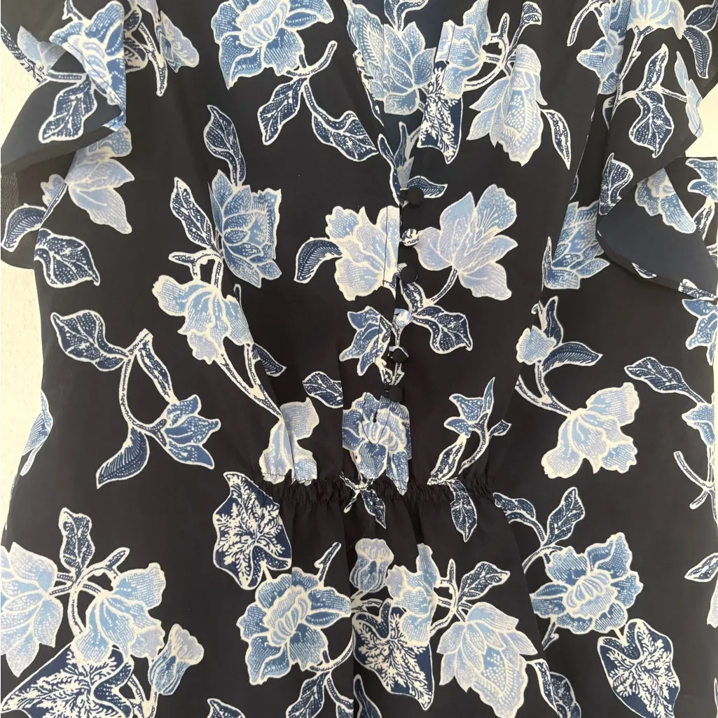 Joie Crisbell Floral Print Henley Silk V-Neck Top Midnight - Image 4