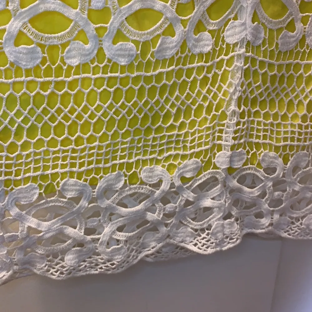 Bardot revolve lace skirt spring yellow pencil size 8 - Image 8