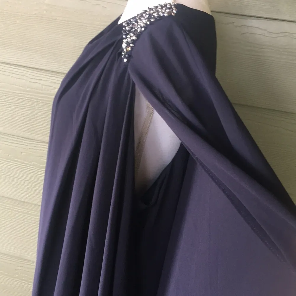 Jessica Howard Cold Shoulder Capelet Cocktail Dress - Image 6