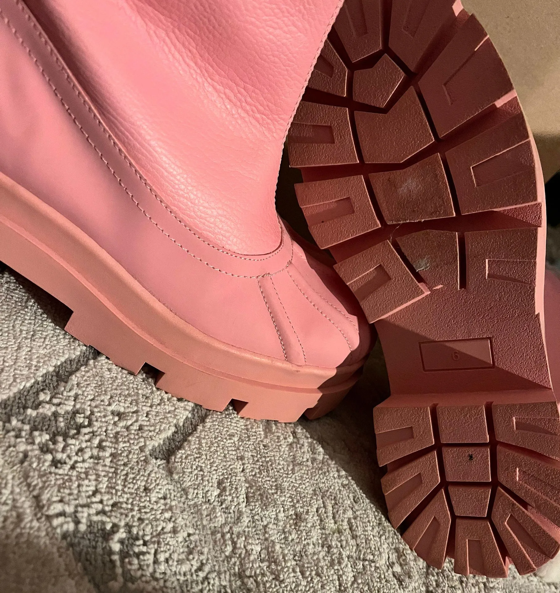 ASOS Pink Shearling Lined Pull Boots - Image 4