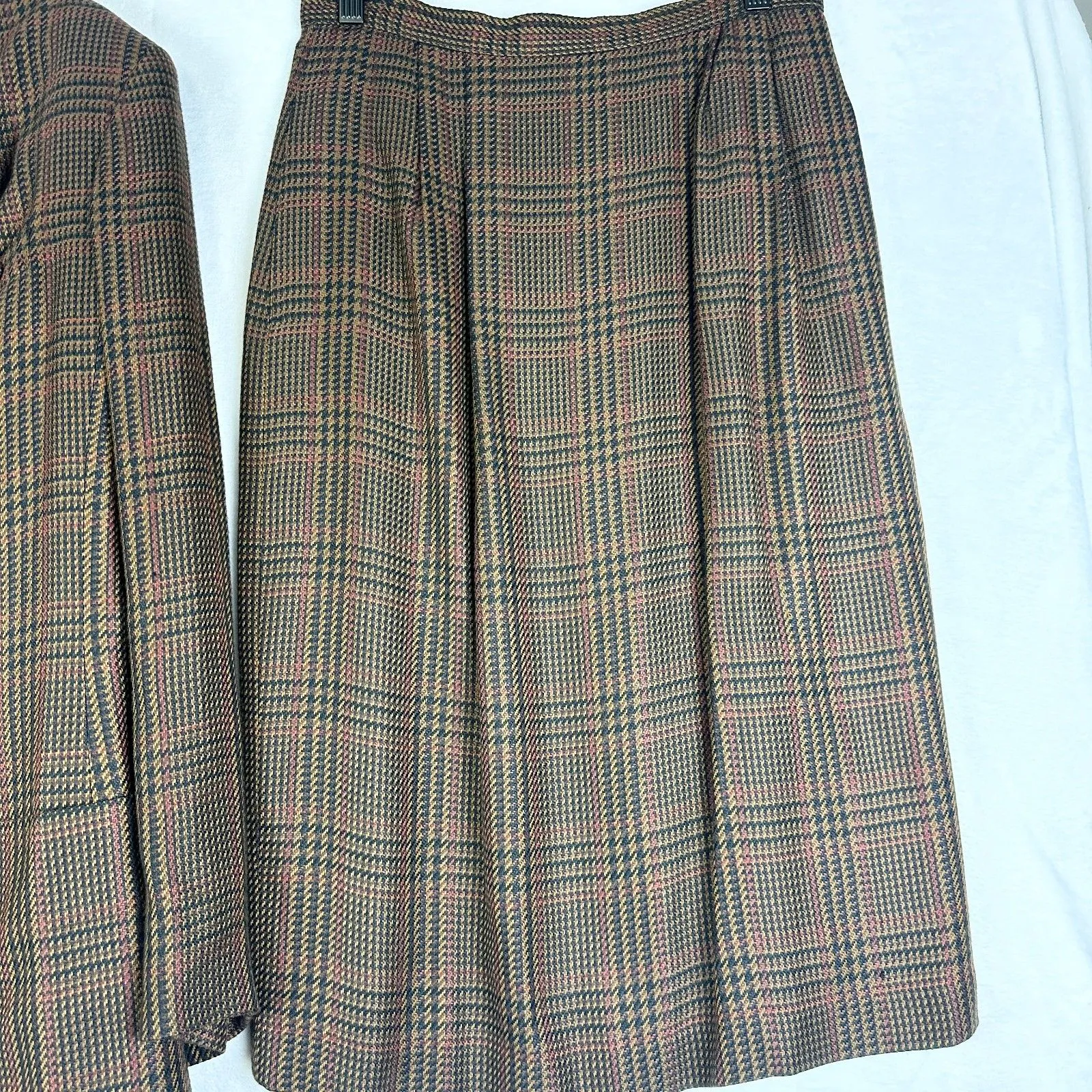 Vintage Houndstooth Plaid Blazer Skirt Suit Size 6 Two Piece Old Money Preppy Brown - Image 9