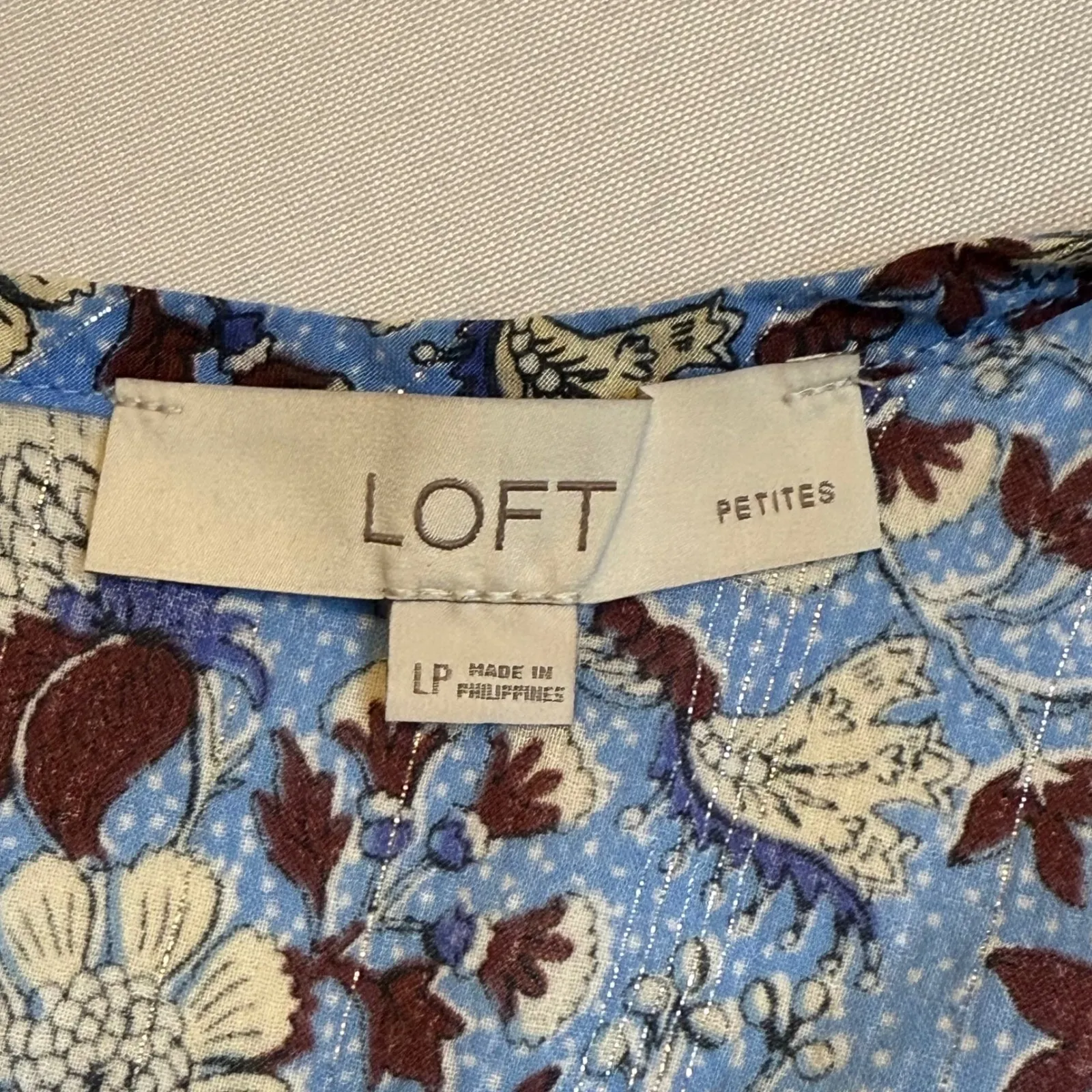 LOFT Petites Blue Floral Ruffle‎ Sleeve Pintuck Blouse Womens Workwear Trendy # - Image 7