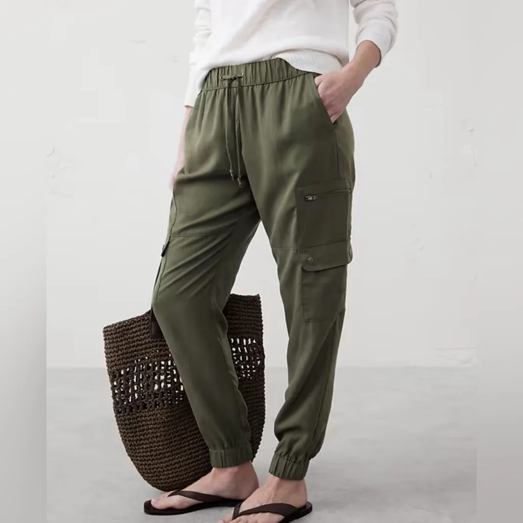 New L Banana Republic TENCEL™ CARGO JOGGER Elastic AnkleWaistband Drawstring - Image 4