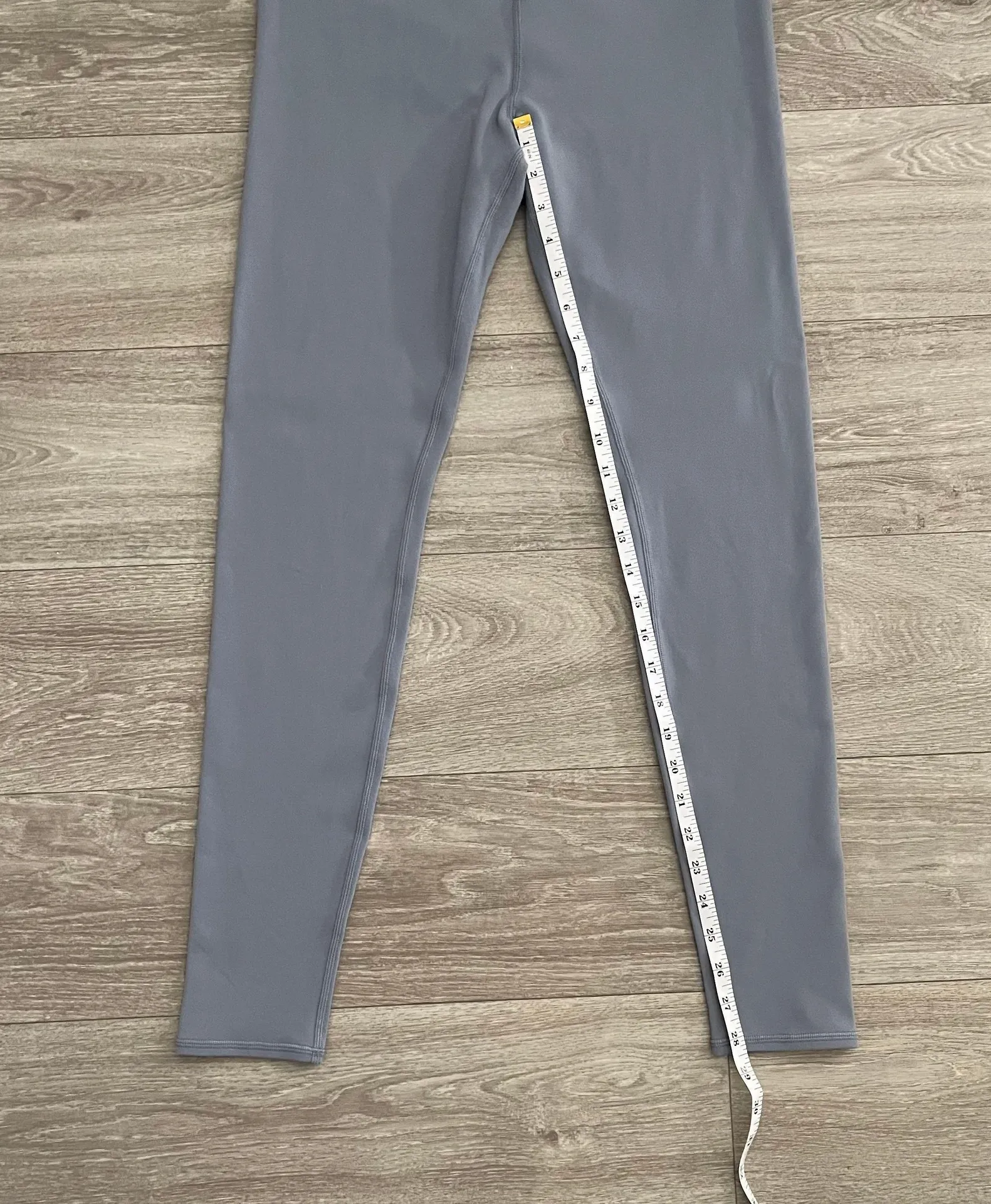 high-waisted 7/8 legging - Image 8