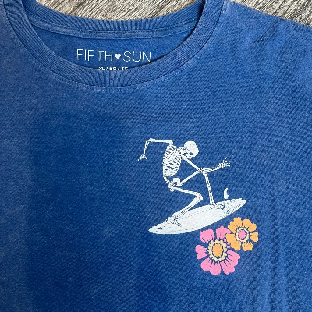Fifth Sun Women’s XL Blue T-Shirt Short Sleeves Cut Top Skeleton Surfing Floral - Image 2
