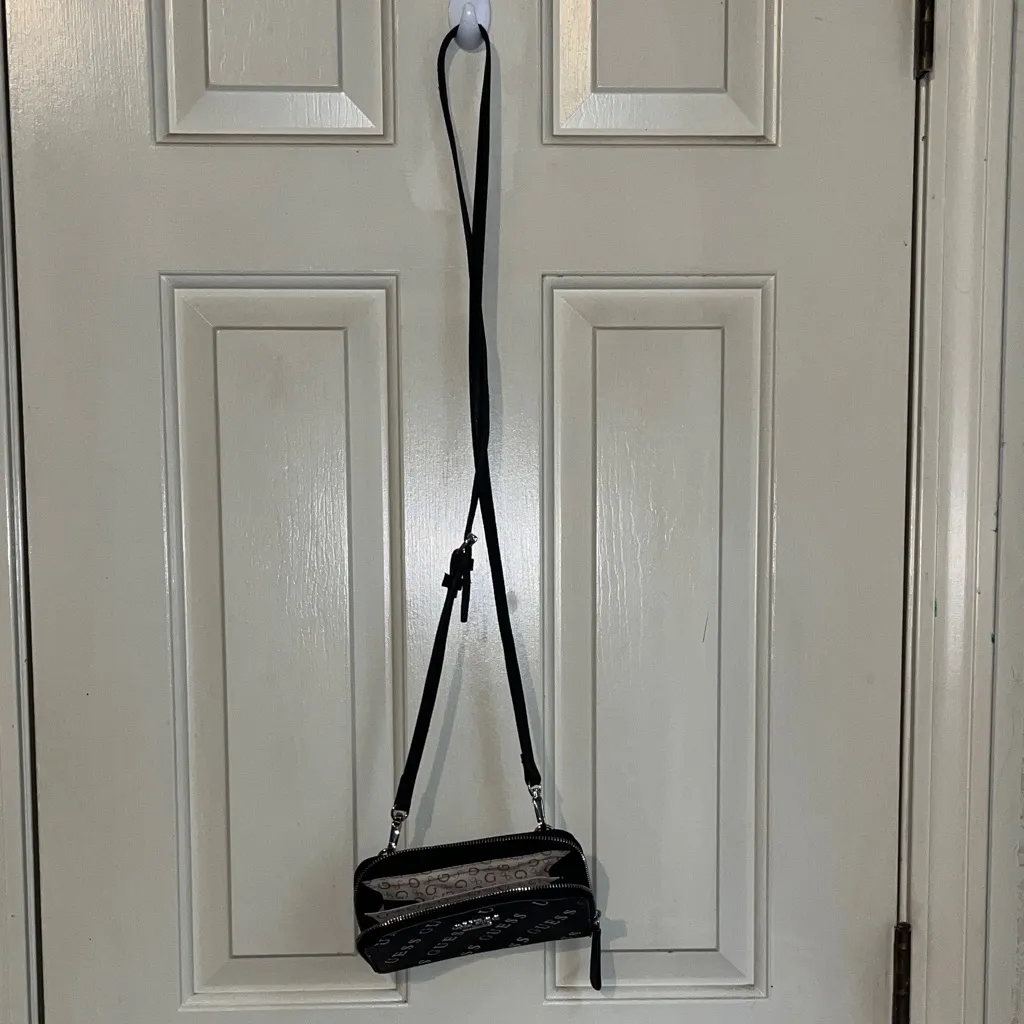 Guess Black Wallet with Multicolor Logo - Image 4