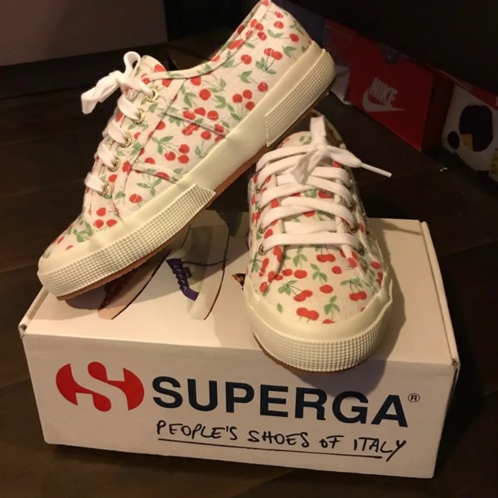 Superga cherry picked print size 38 - Image 3
