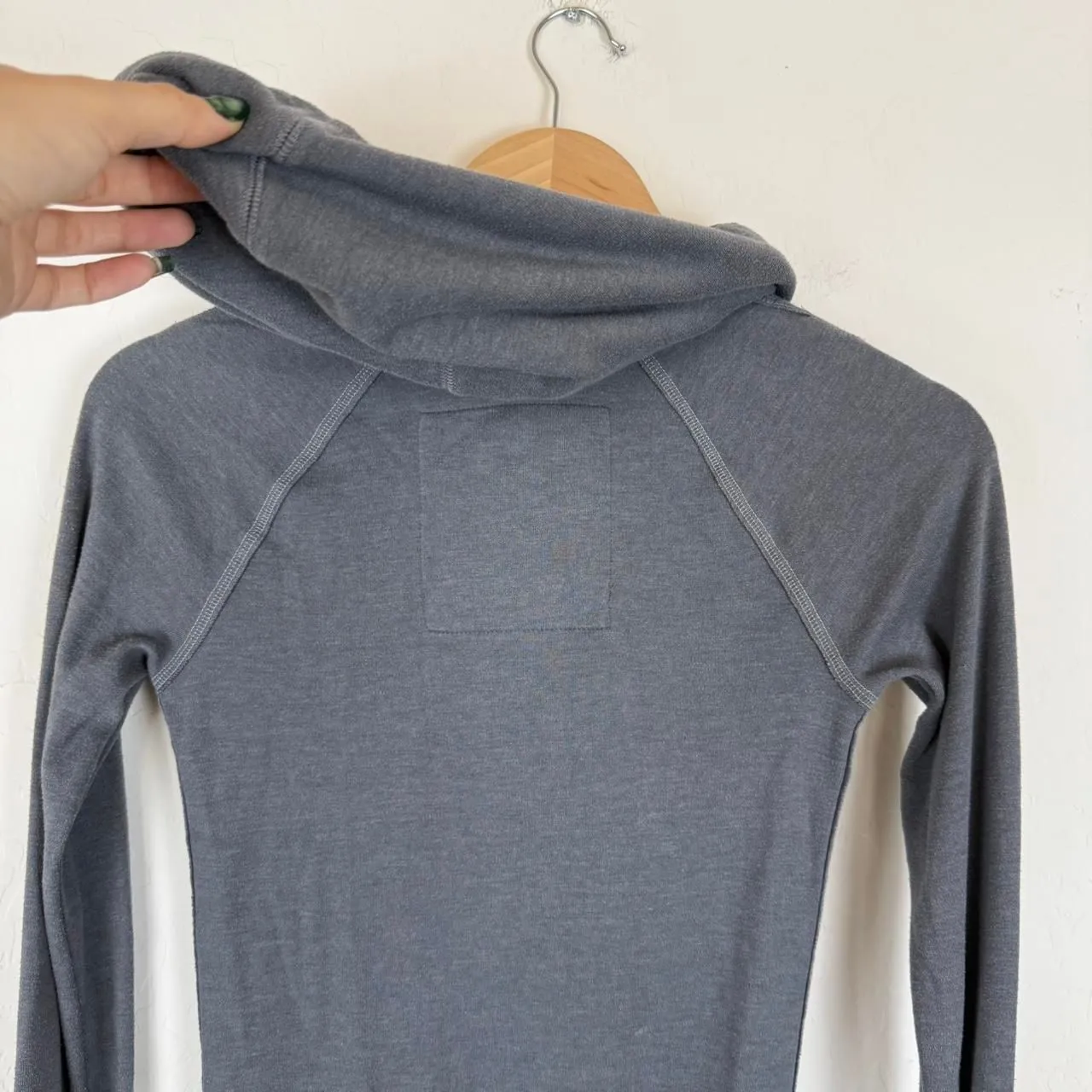 Vintage Y2K Abercrombie & fitch grey hooded button down lightweight sweater - Image 7