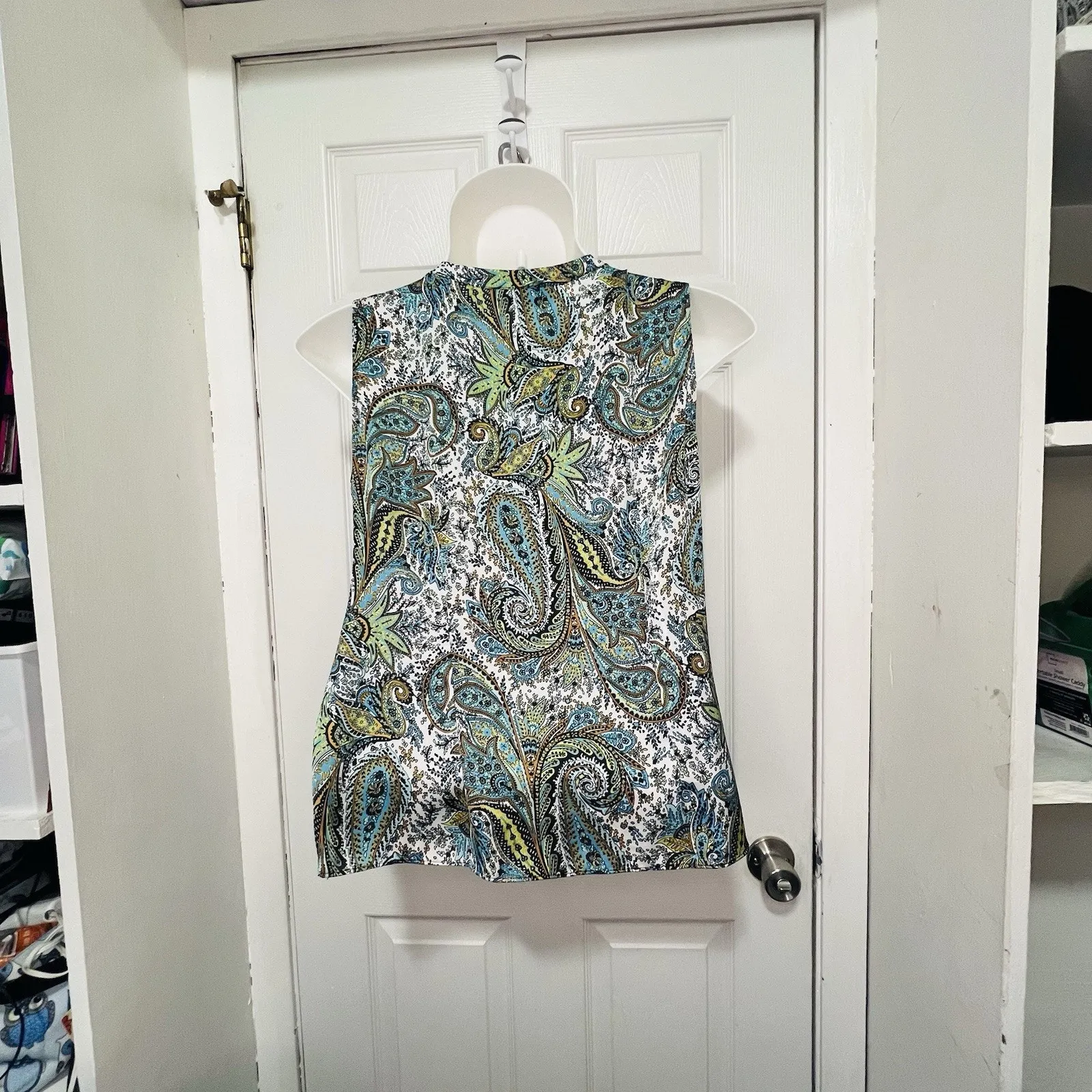 Jones Studio Separates Woman’s Multi Color Paisley Sleeveless Blouse Size XL EUC - Image 2
