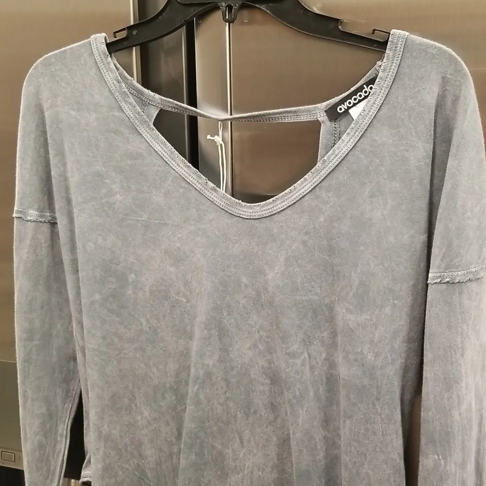 💕AVOCADO💕 Deep Valley Long Sleeve T - Image 3