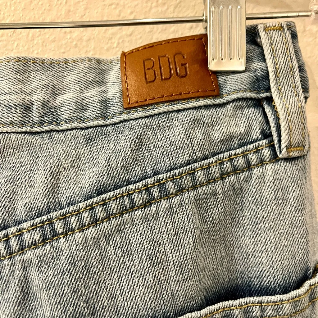 BDG Split-Ankle High-Rise Relaxed Straight Jean - Image 5