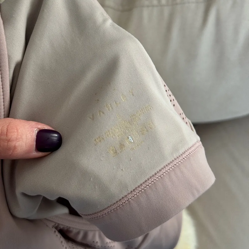 Varley Terri sports bra high neck laser cut cheetah cropped tank top workout - Image 9