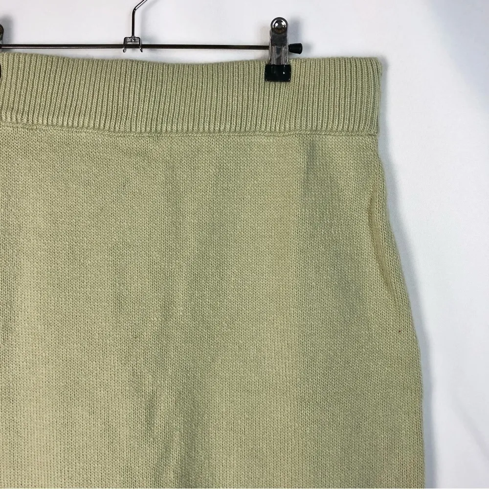 H&M Sage Green Fine Knit Knee Length Pencil Skirt M - Image 3
