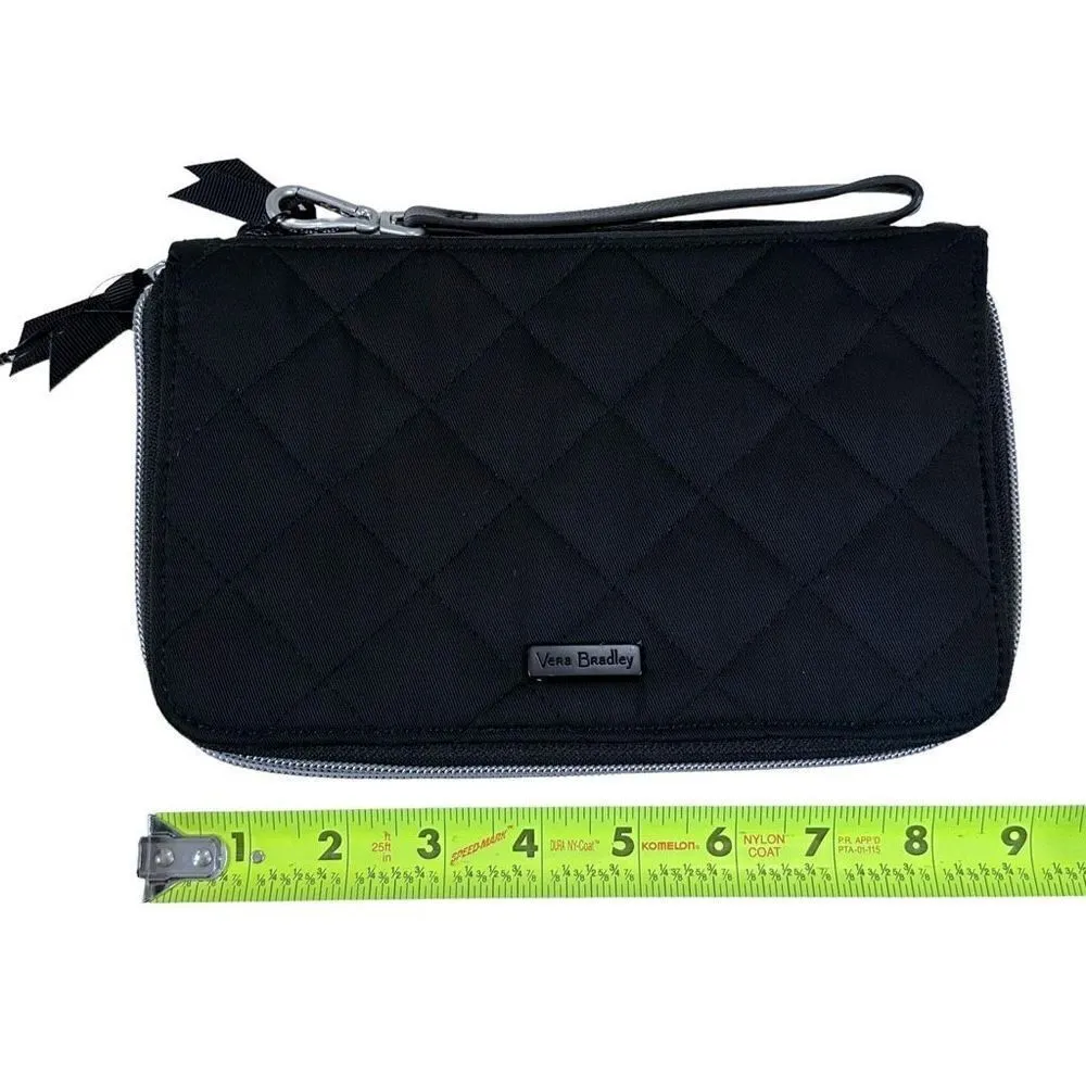 Vera Bradley RFID Wrestlet Bag NWT - Image 9