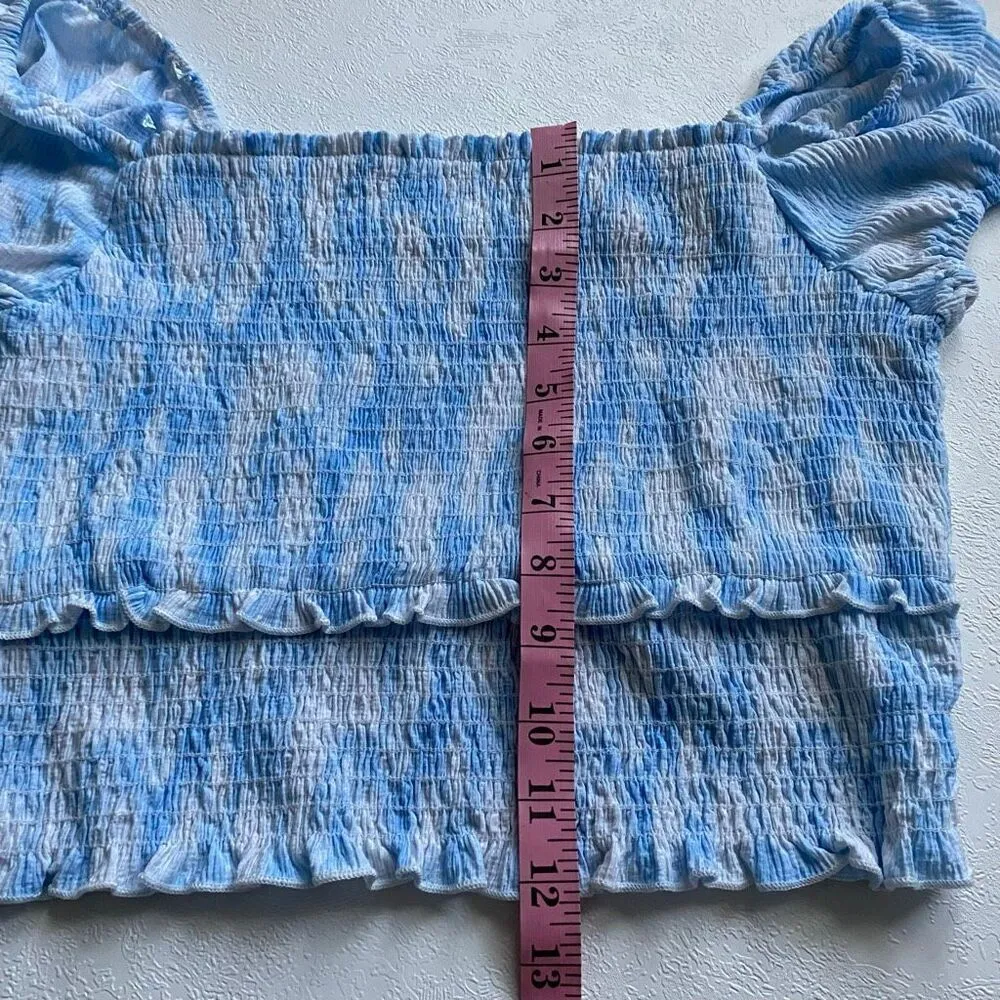 LUSH Blue White Smocked Ruffle Crop Top Size Large | Puff Sleeve Peasant Top - Image 4