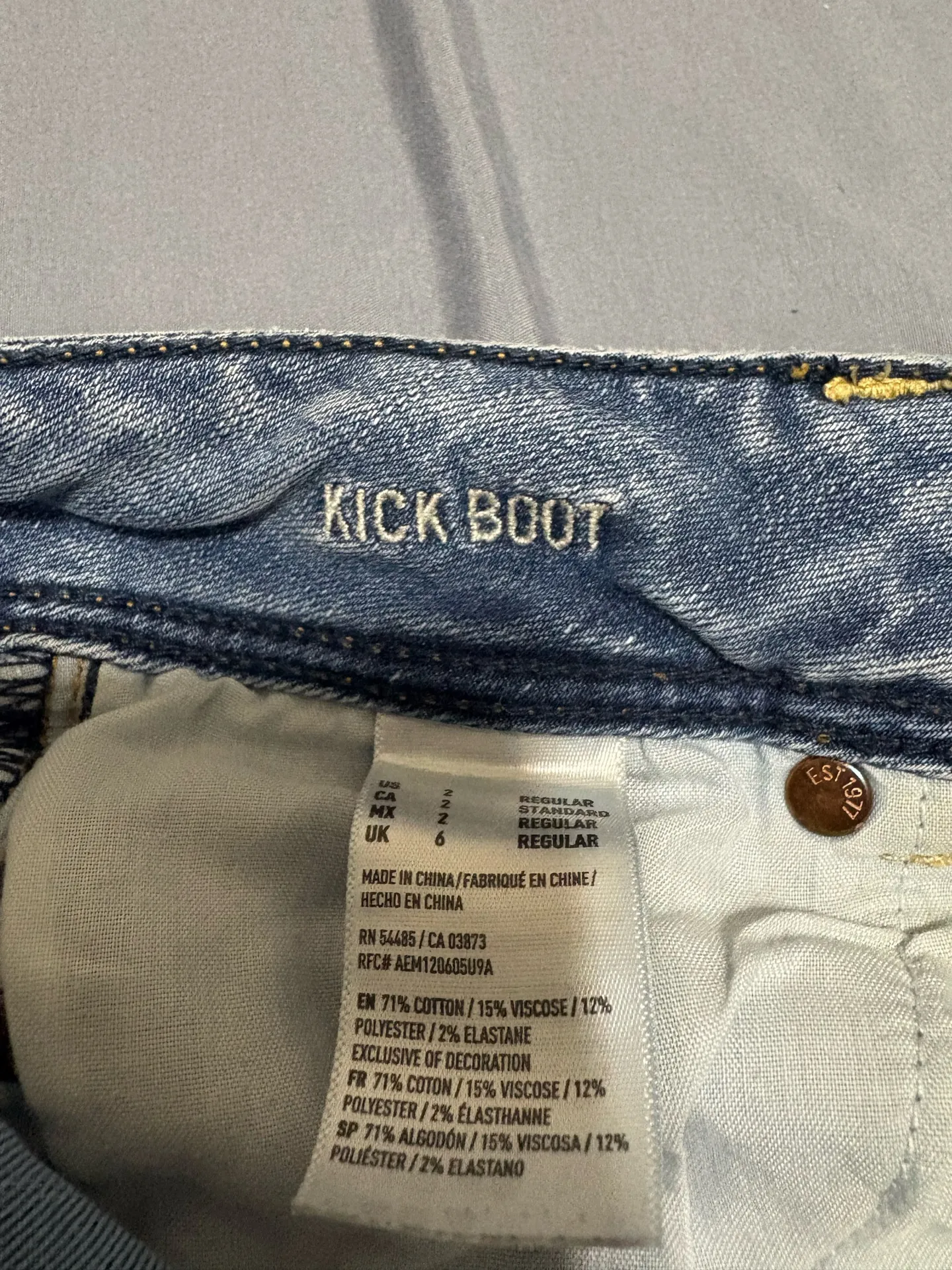 American Eagle Low-Rise Kick Bootcut Jeans - Image 7