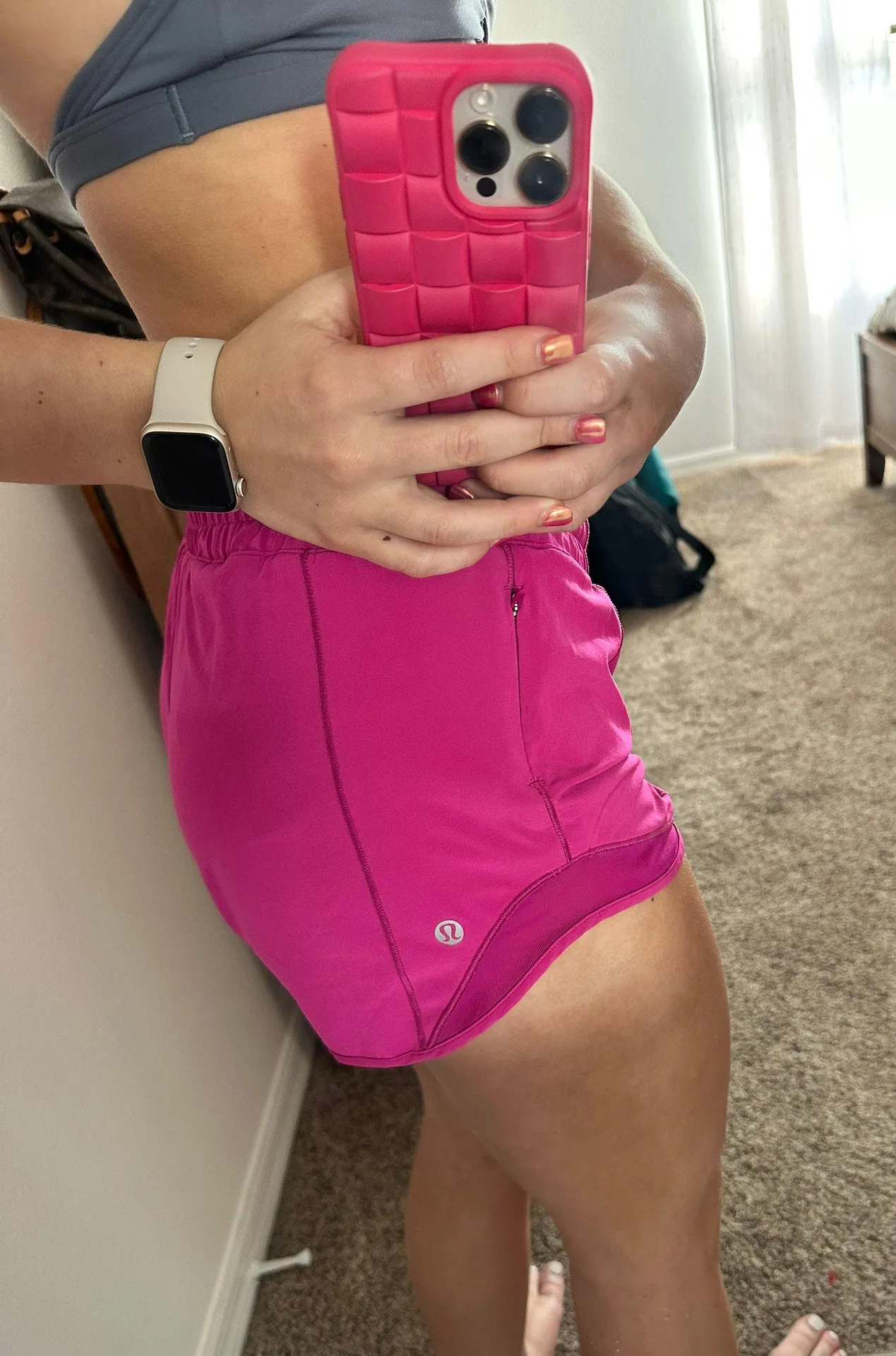 Lululemon Hotty Hot Shorts 4” - Image 3