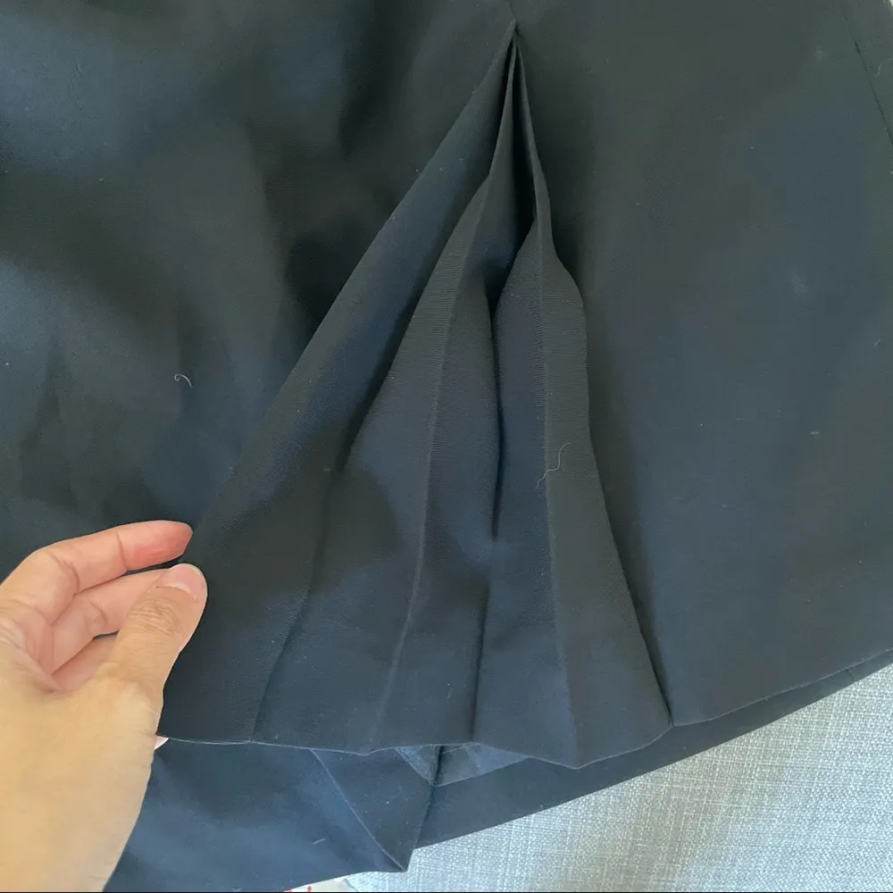 Ann Taylor Pleated Detail Black Skirt - Image 4