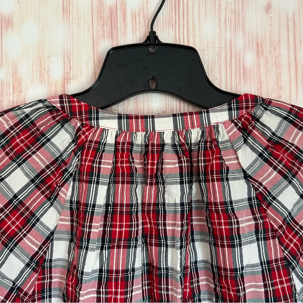 Old Navy Red Split-Neck Plaid Seersucker Shirt - Image 10