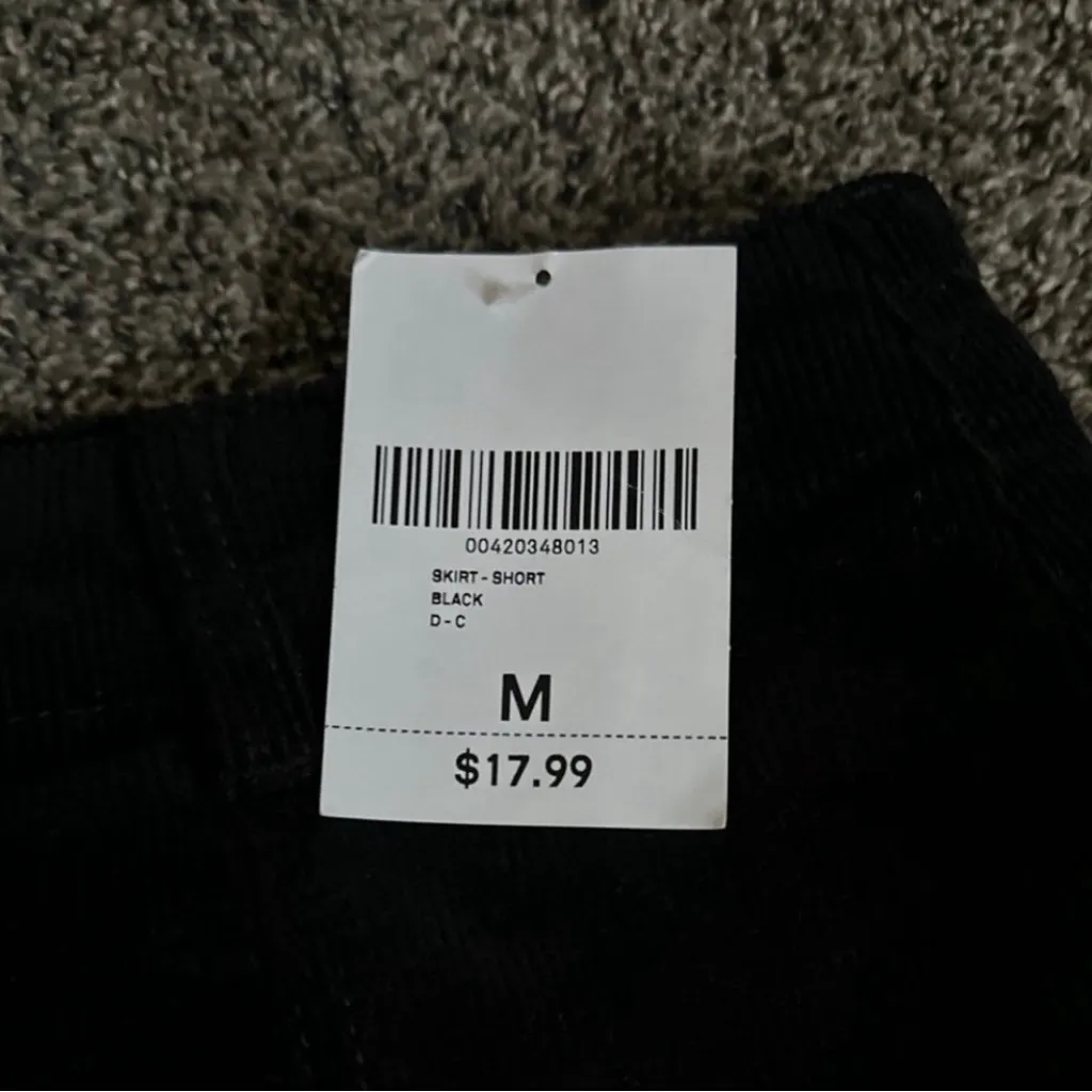 Forever 21 Black Button-Up Skirt Size Medium 0169 - Image 2