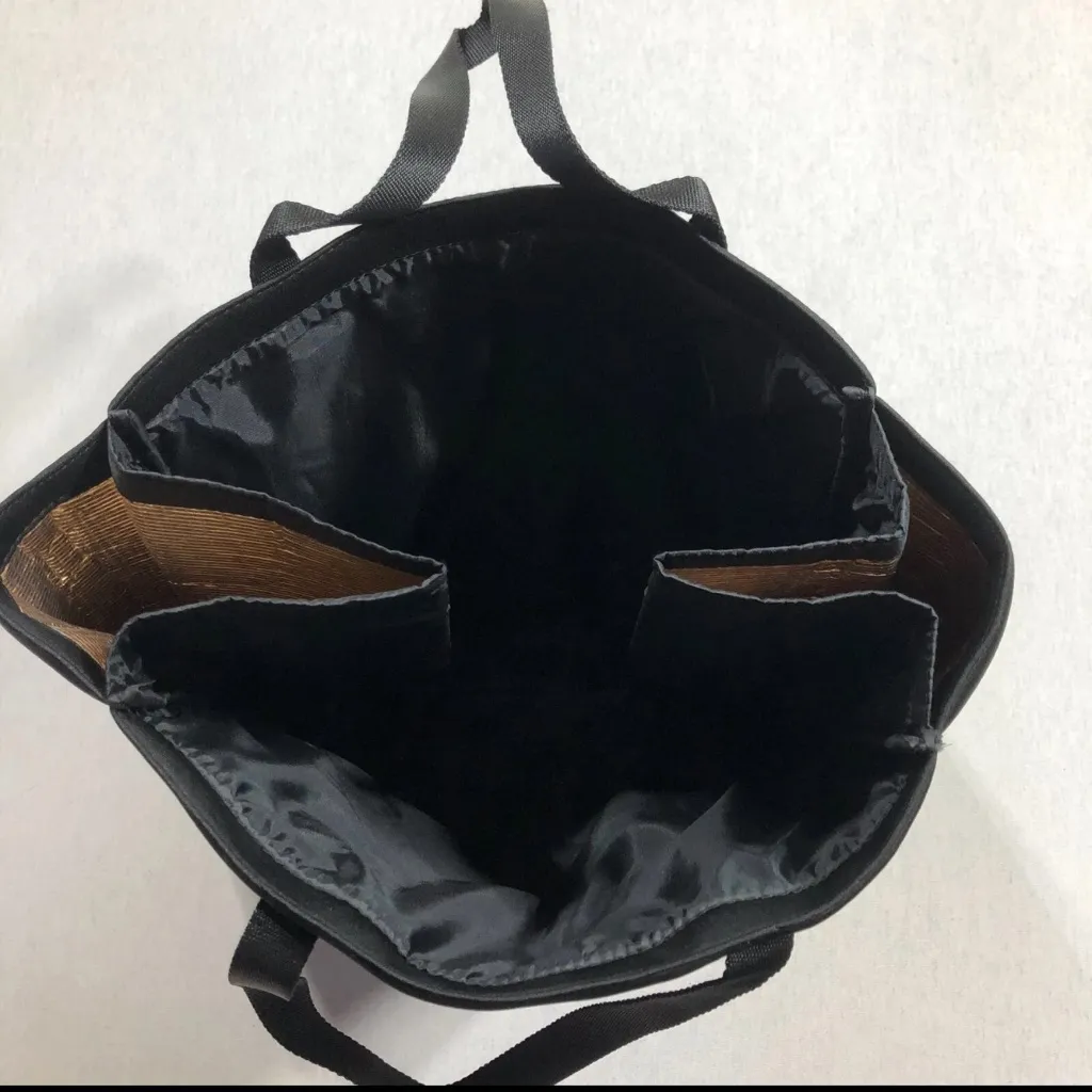 Victoria's Secret Black and Gold Canvas Tote Spacious Design - Image 3