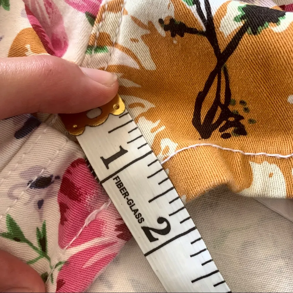 Lipstick DenimFloral Stretch Short Shorts 5 Size undefined - Image 8